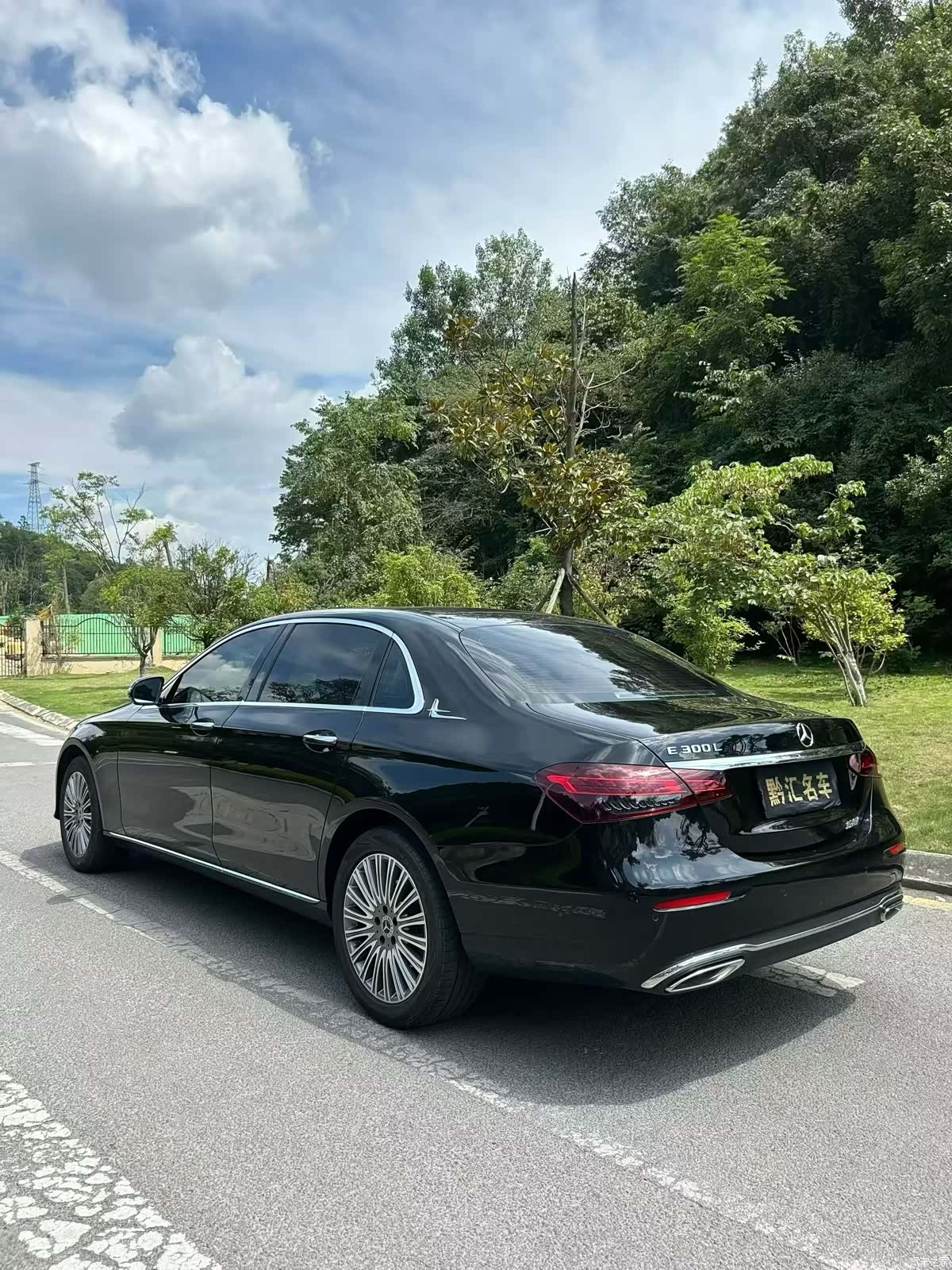 Mercedes-Benz E-Class, 2022 4