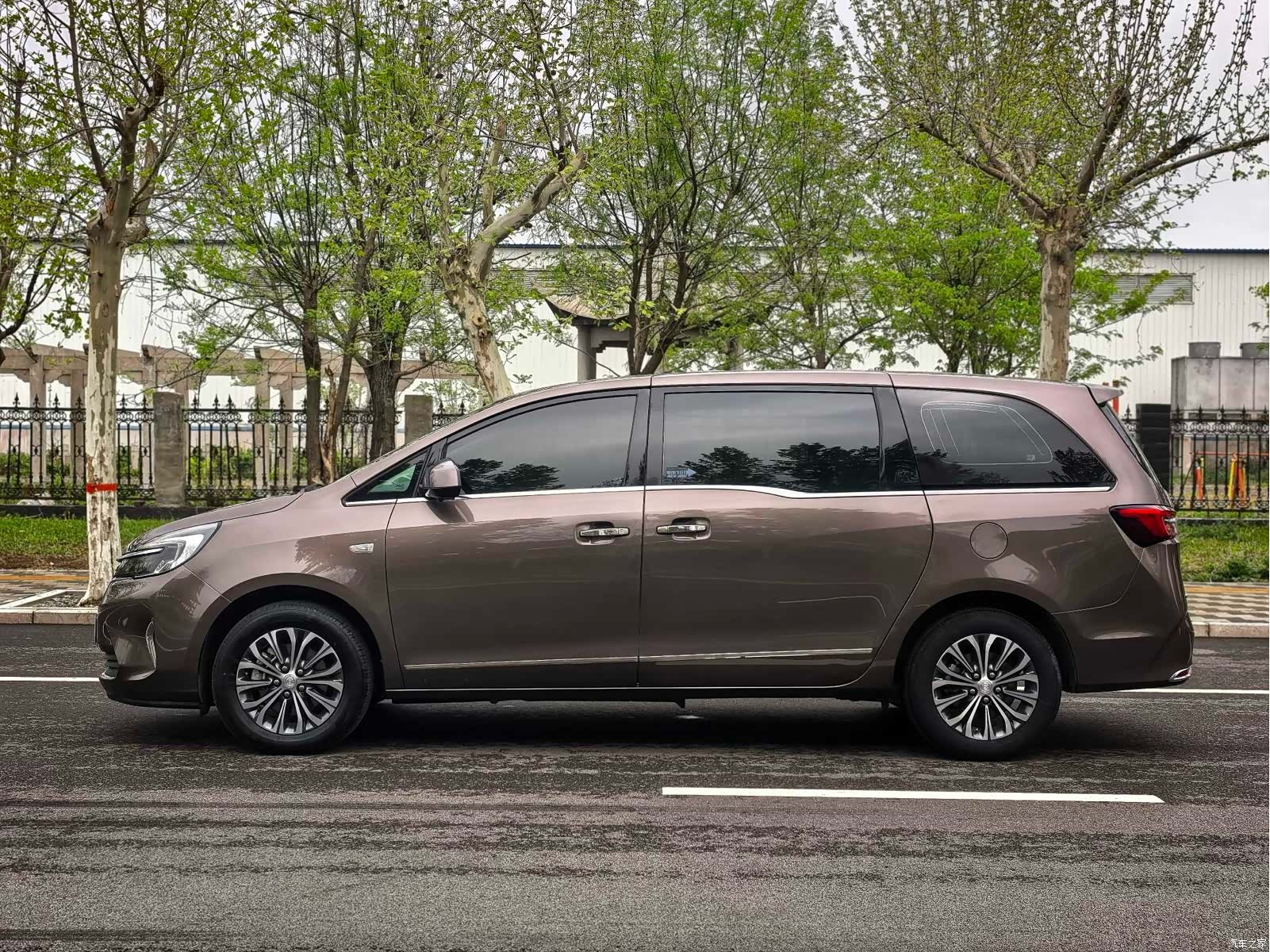 Buick GL8, 2021 7