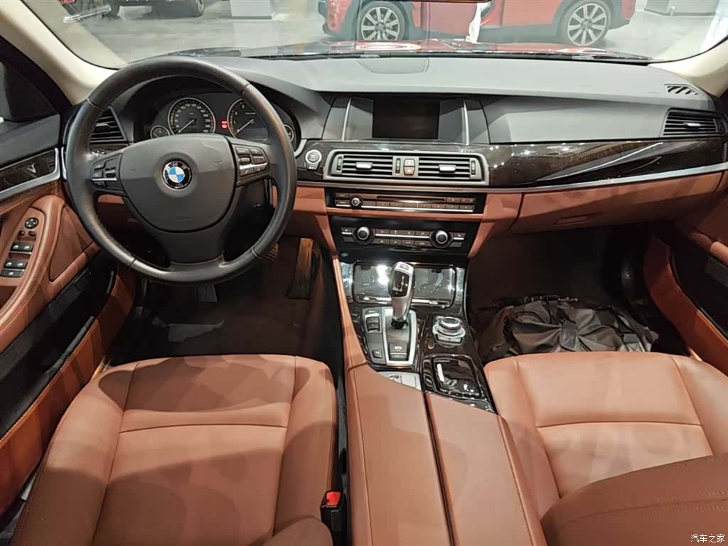 BMW 5 Series, 2015 10