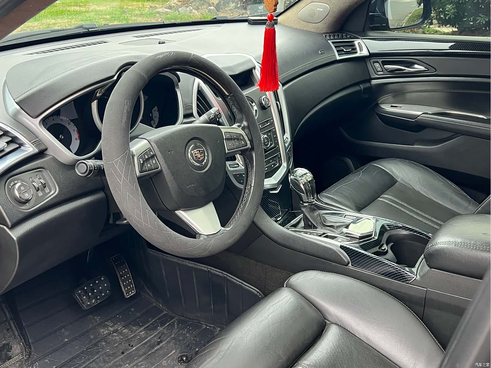 Cadillac SRX, 2012 9