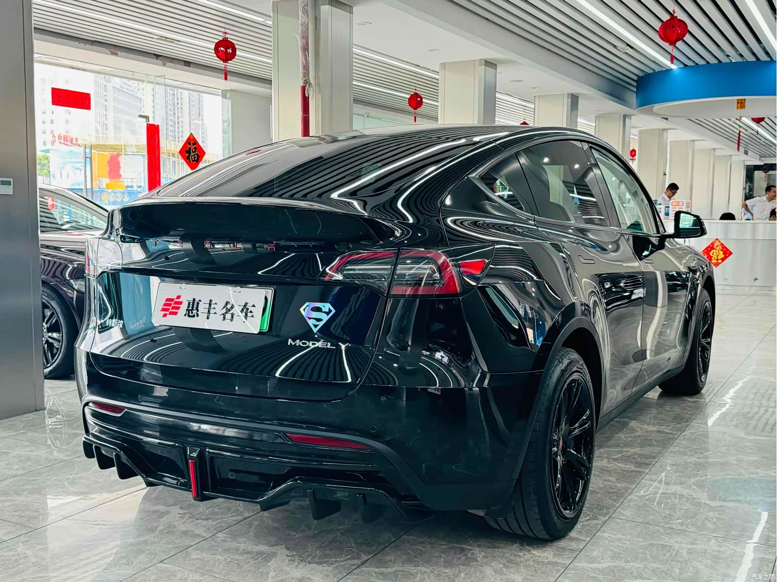 Tesla Model Y, 2023 9