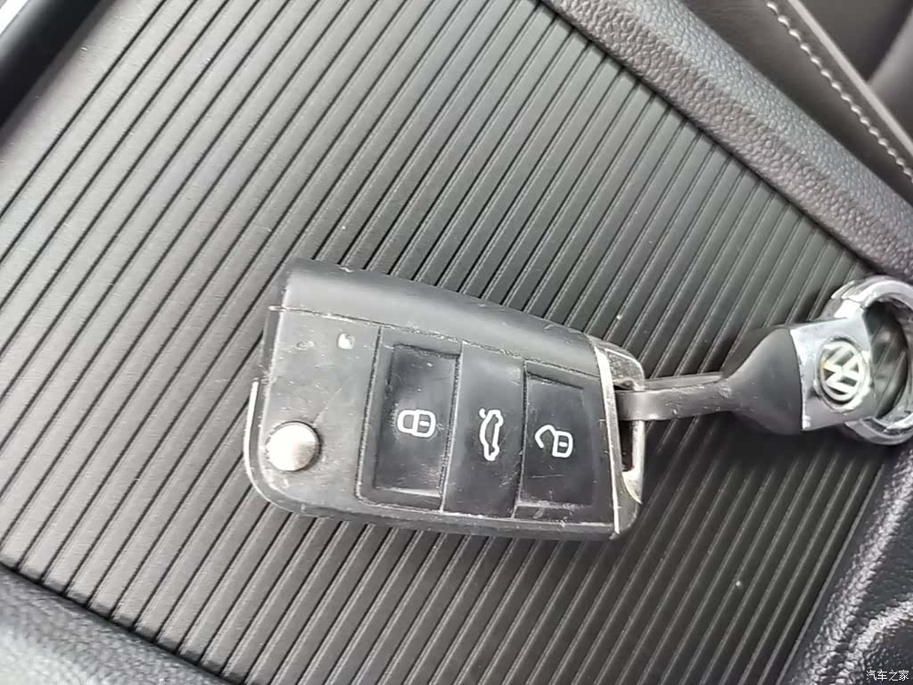 Volkswagen Sagitar, 2022 9