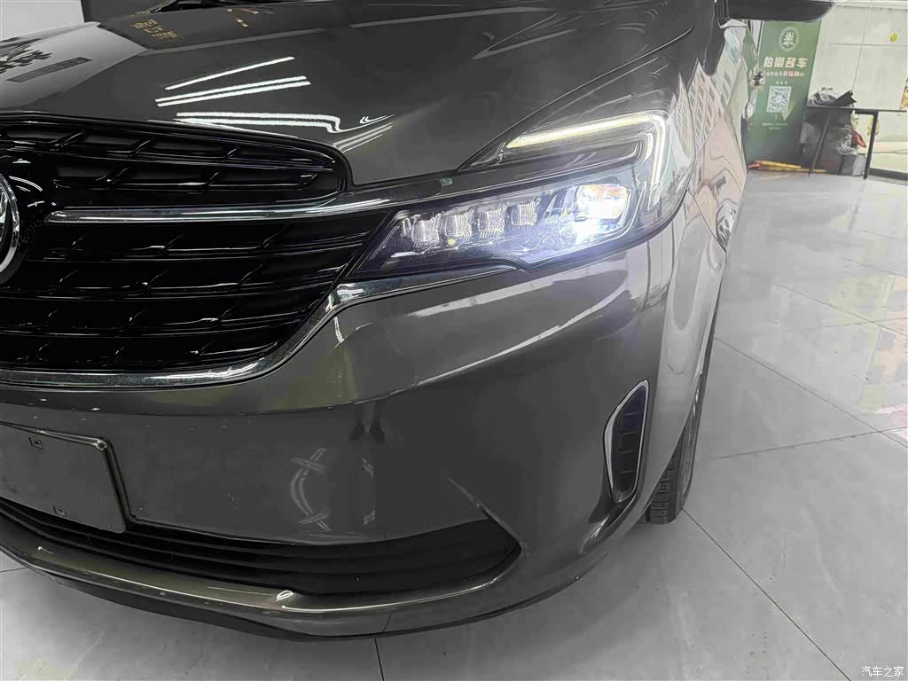Buick GL8, 2022 4