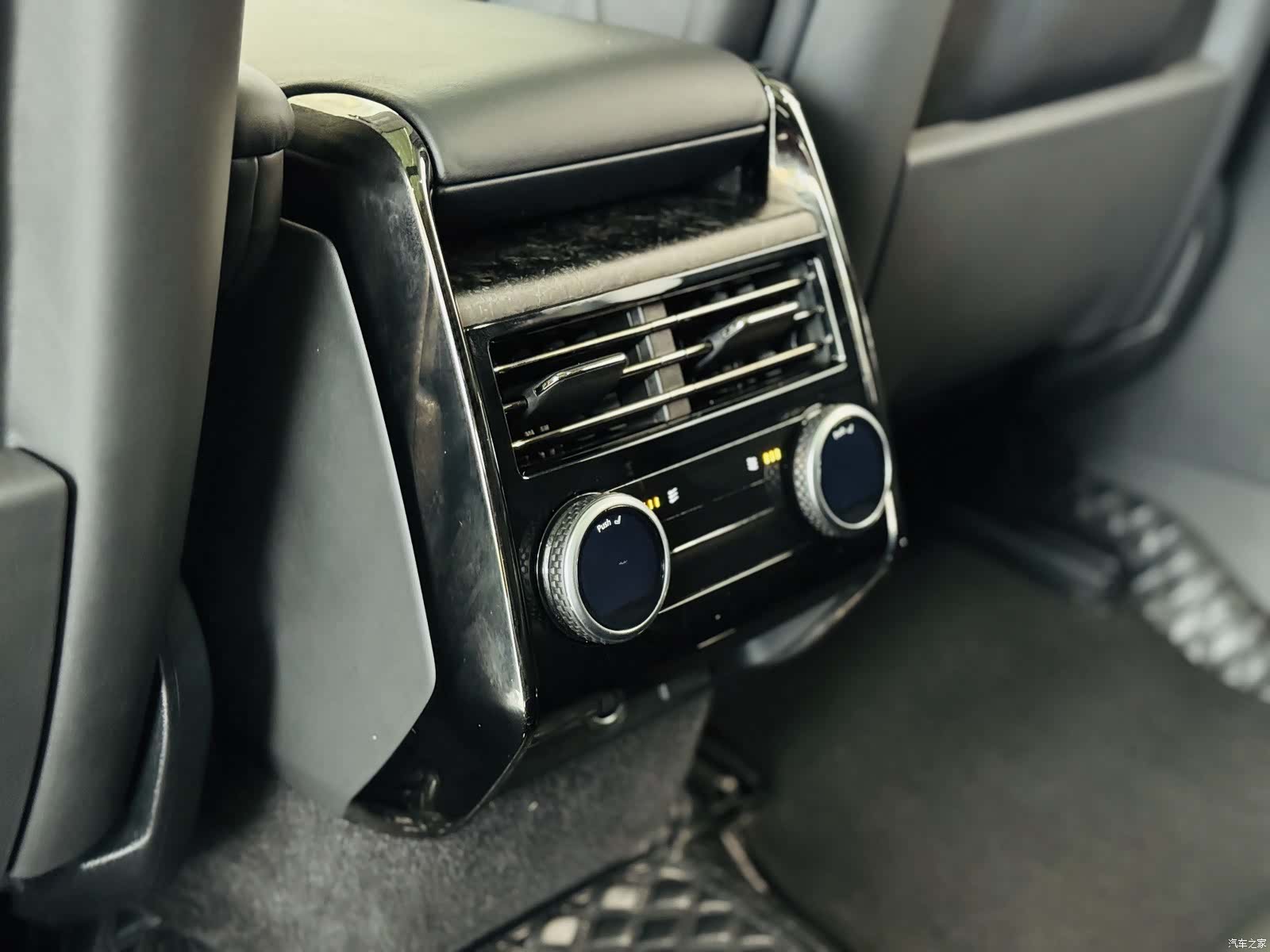 Land Rover Range Rover, 2024 15