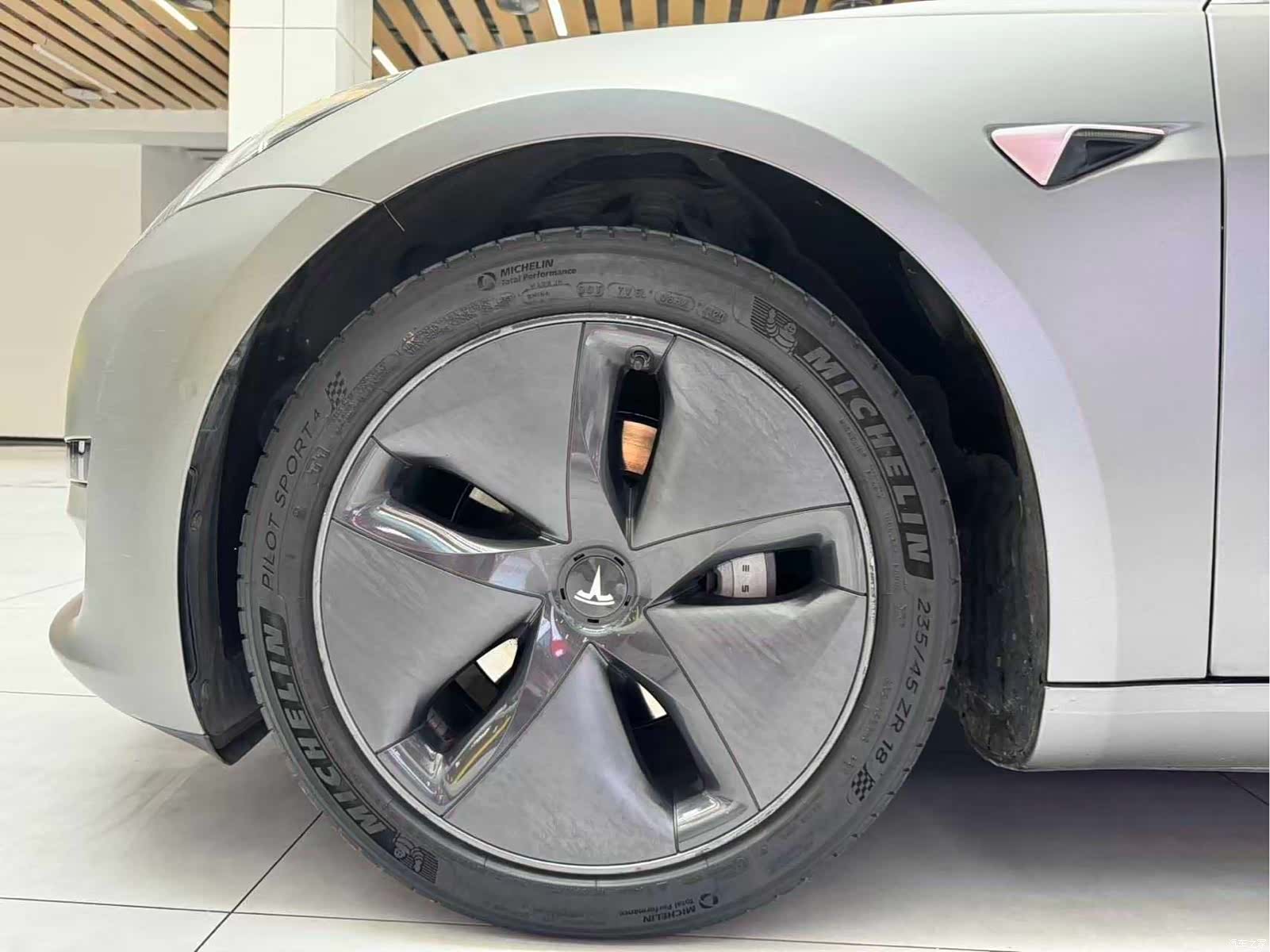 Tesla Model 3, 2021 23