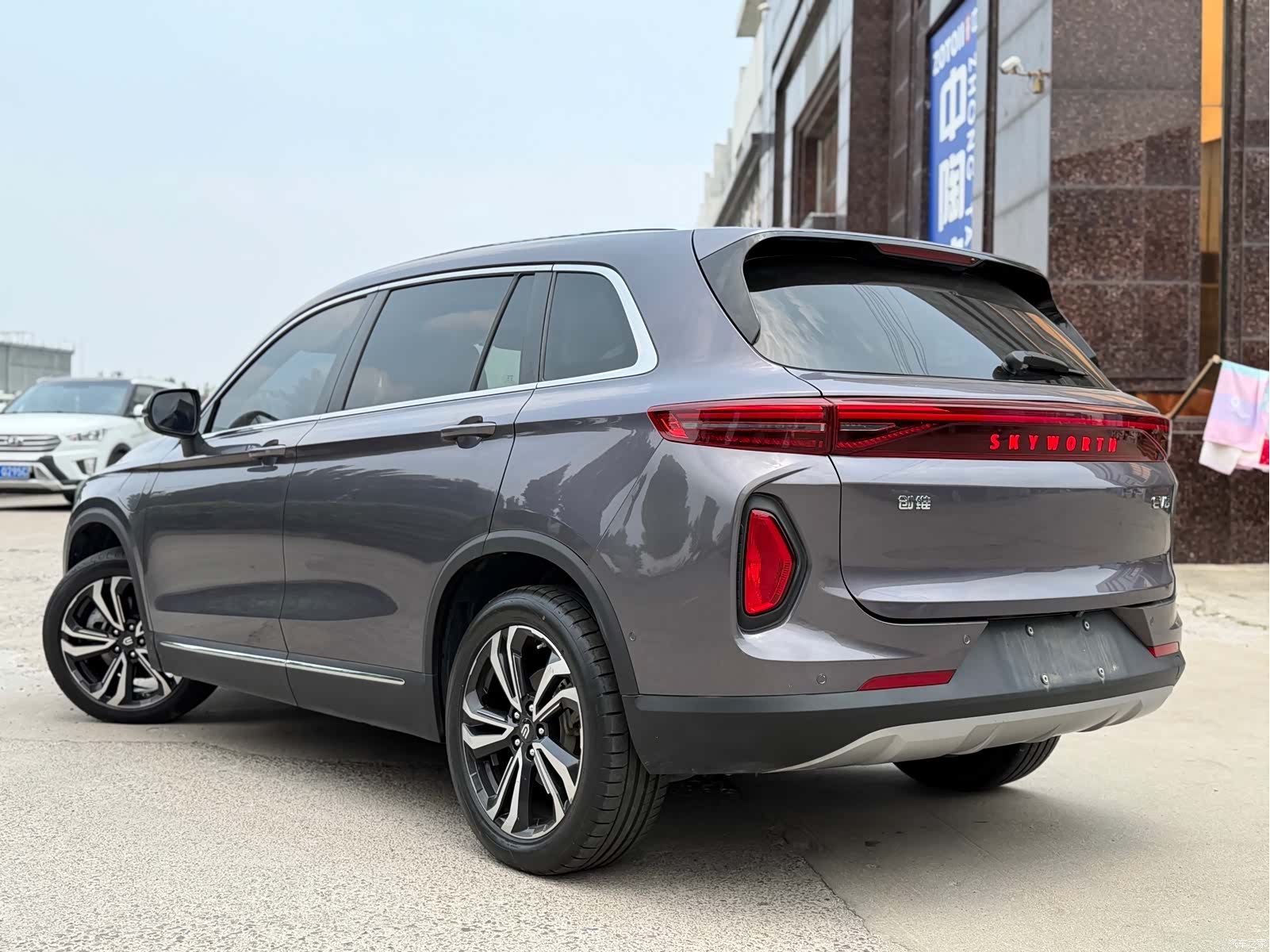 ChuangWeiQiChe EV6, 2021 4