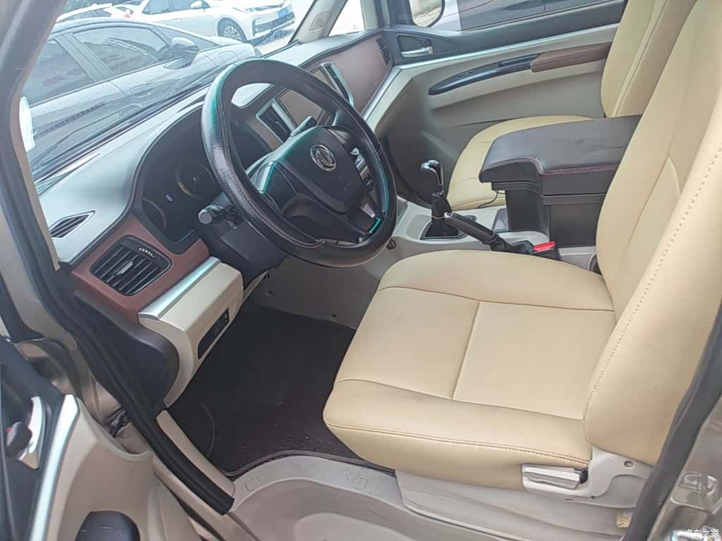 DongFeng M5, 2019 15