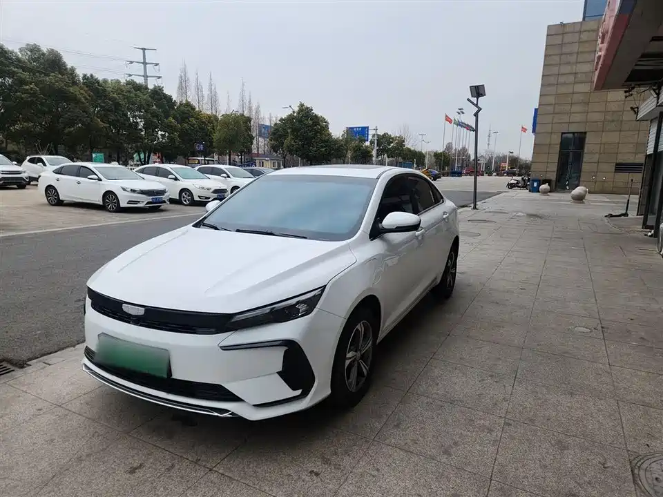 Geely Emgrand L HiP