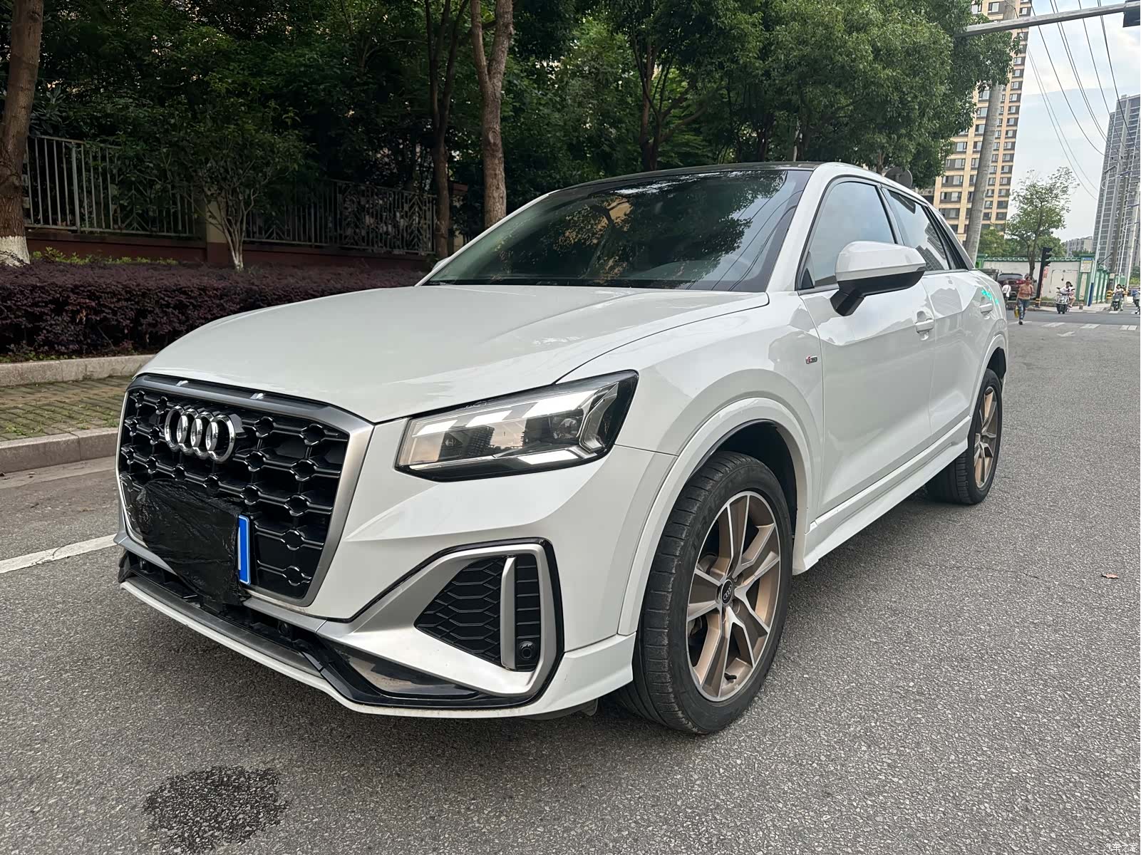 Audi Q2L, 2022 1
