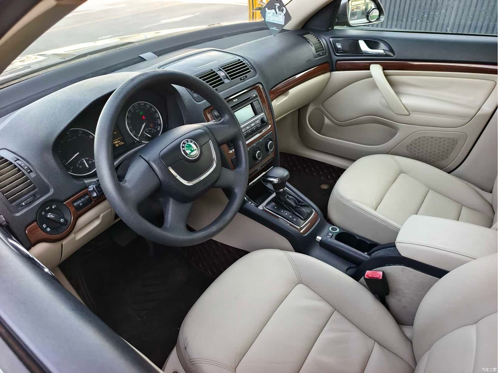 Skoda Octavia, 2010 6