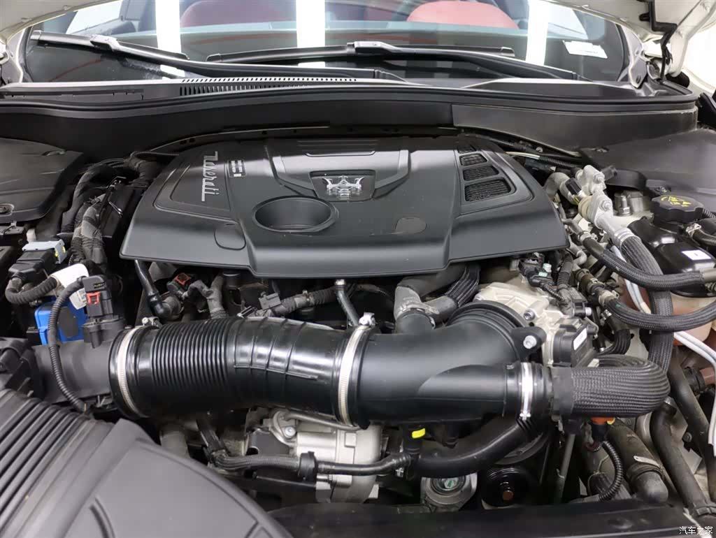 Maserati Levante, 2024 26