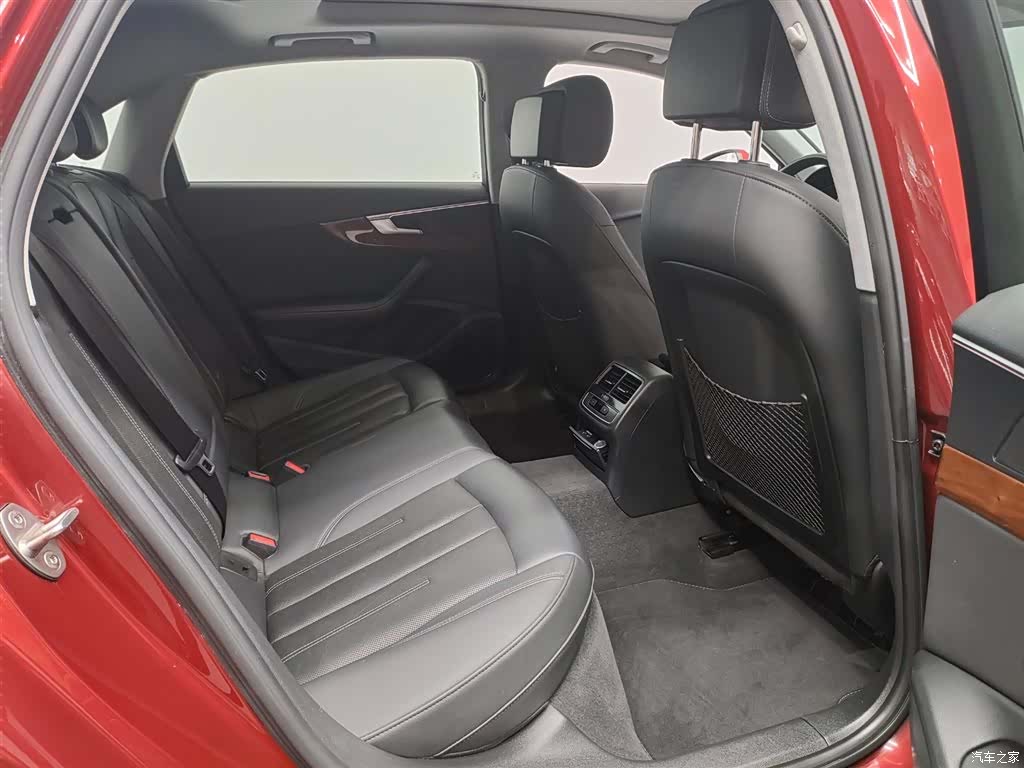 Audi A4L, 2020 7