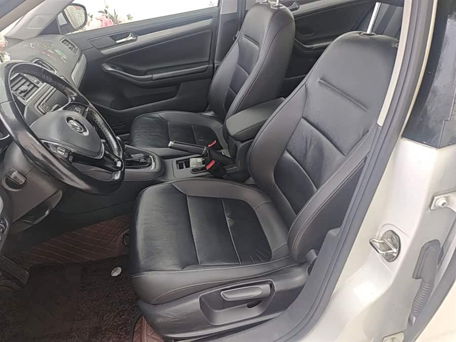 Volkswagen Sagitar 2017, фото 15