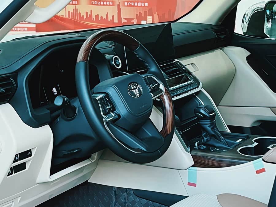 Toyota Land Cruiser 2026, фото 6