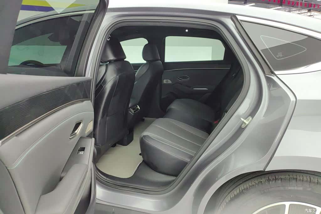 BYD Qin, 2024 11
