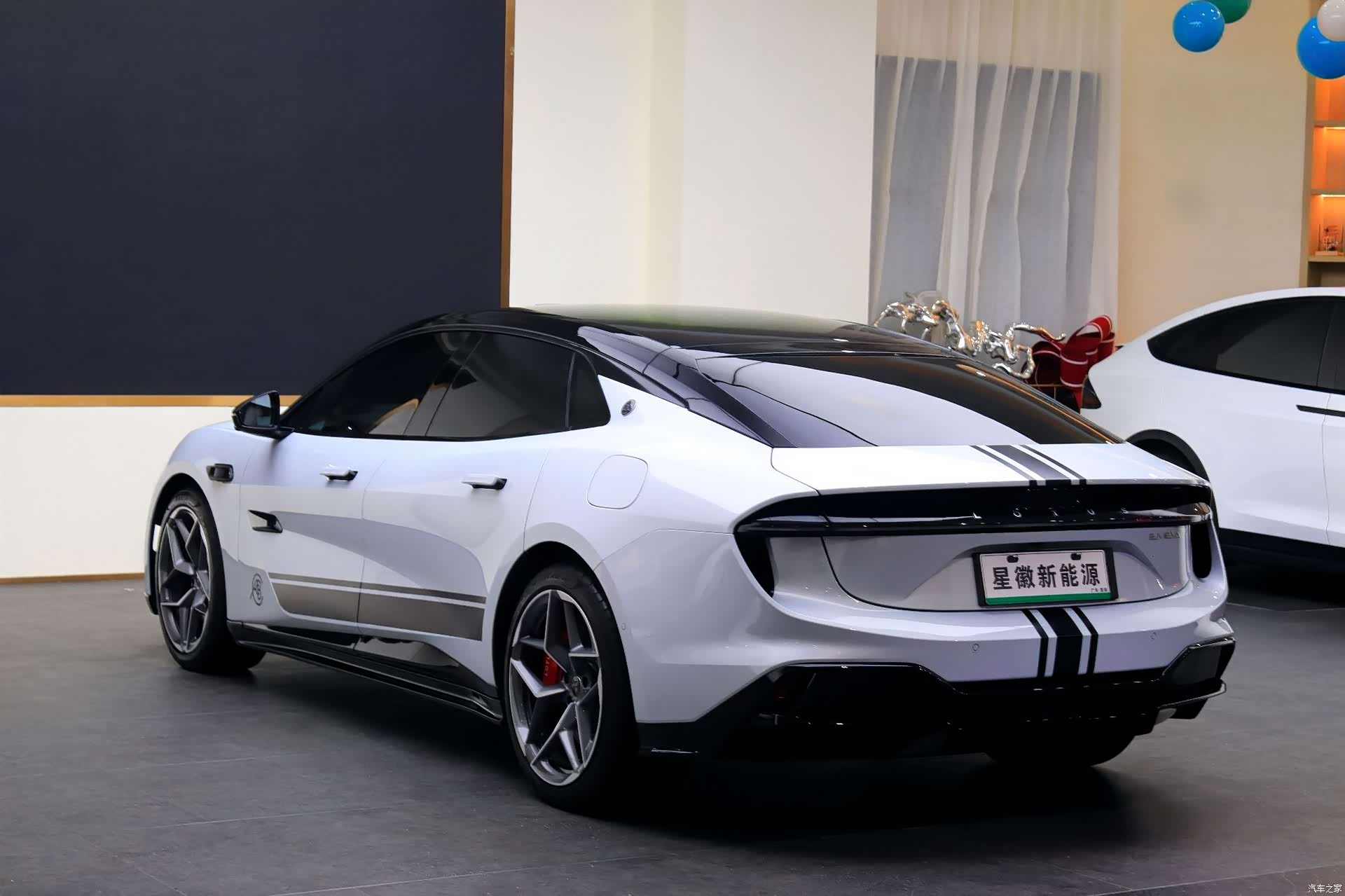Lotus EMEYA, 2025 25