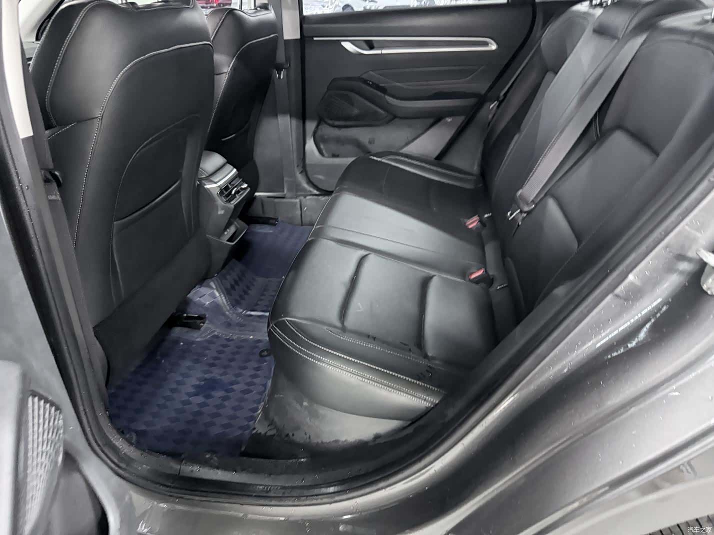Geely Emgrand, 2024 9