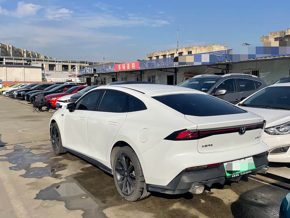 Changan UNI-V Smart iDD