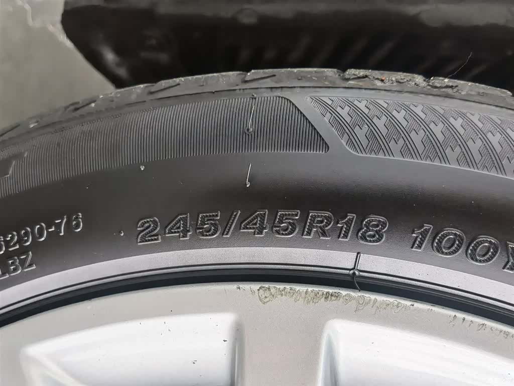 BMW 5 Series, 2019 24