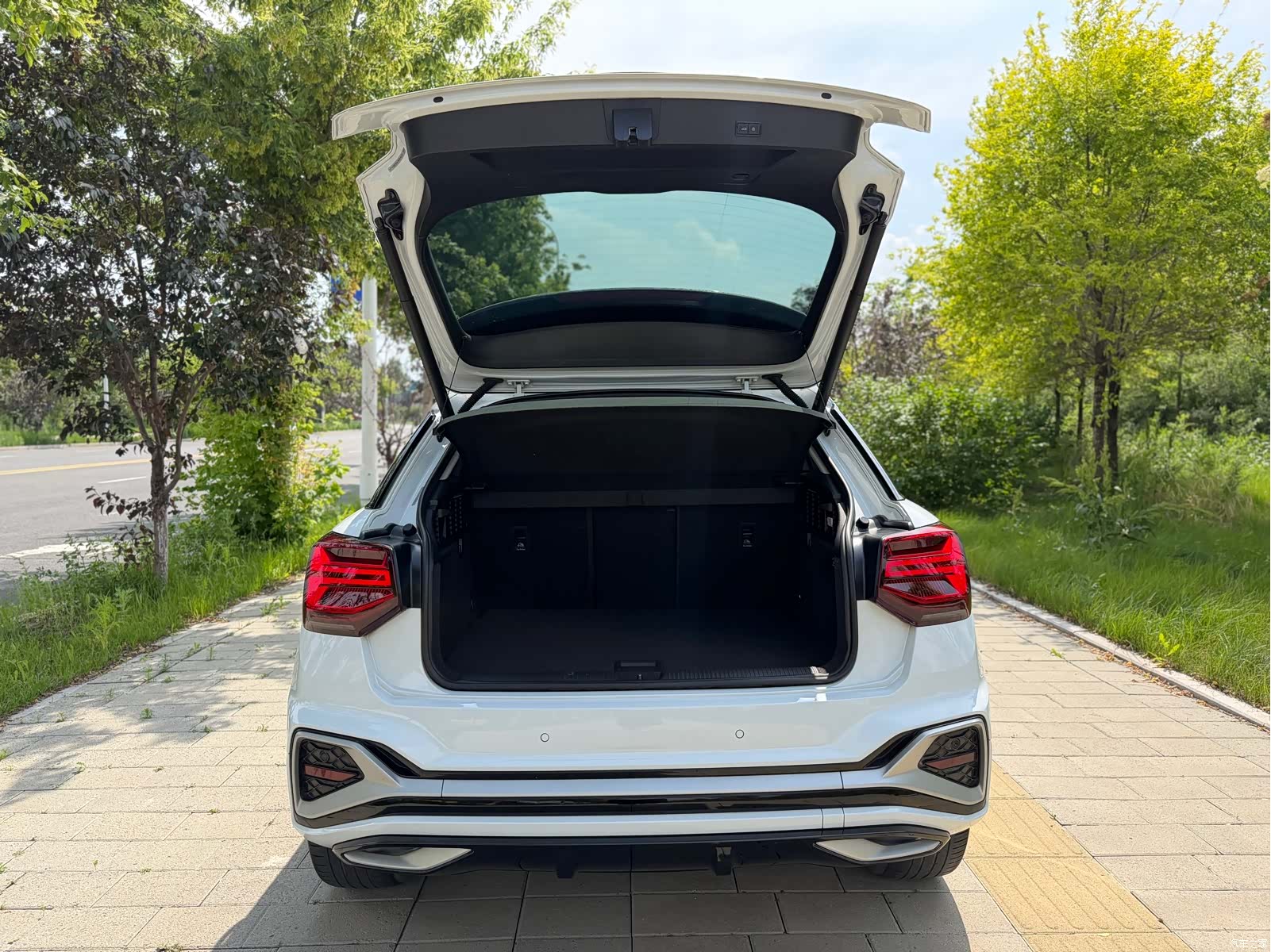 Audi Q2L, 2022 14