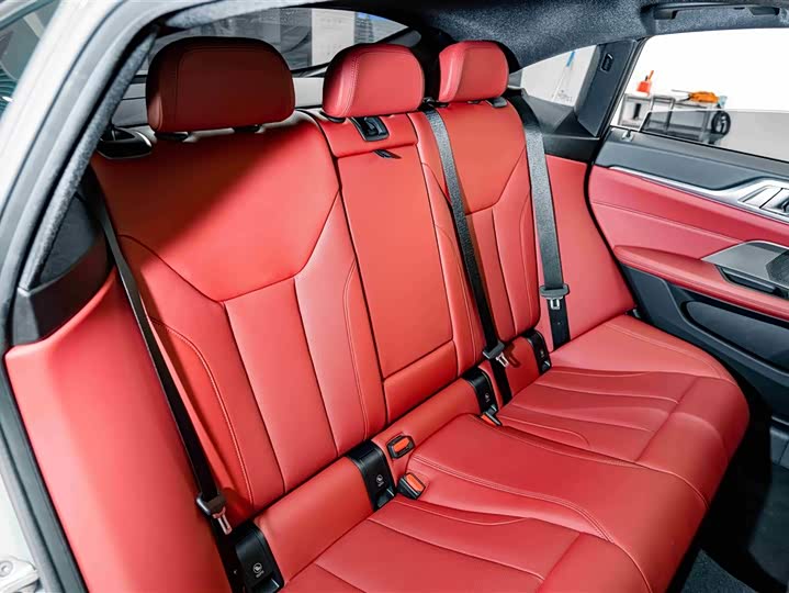 BMW i4 2023 eDrive40