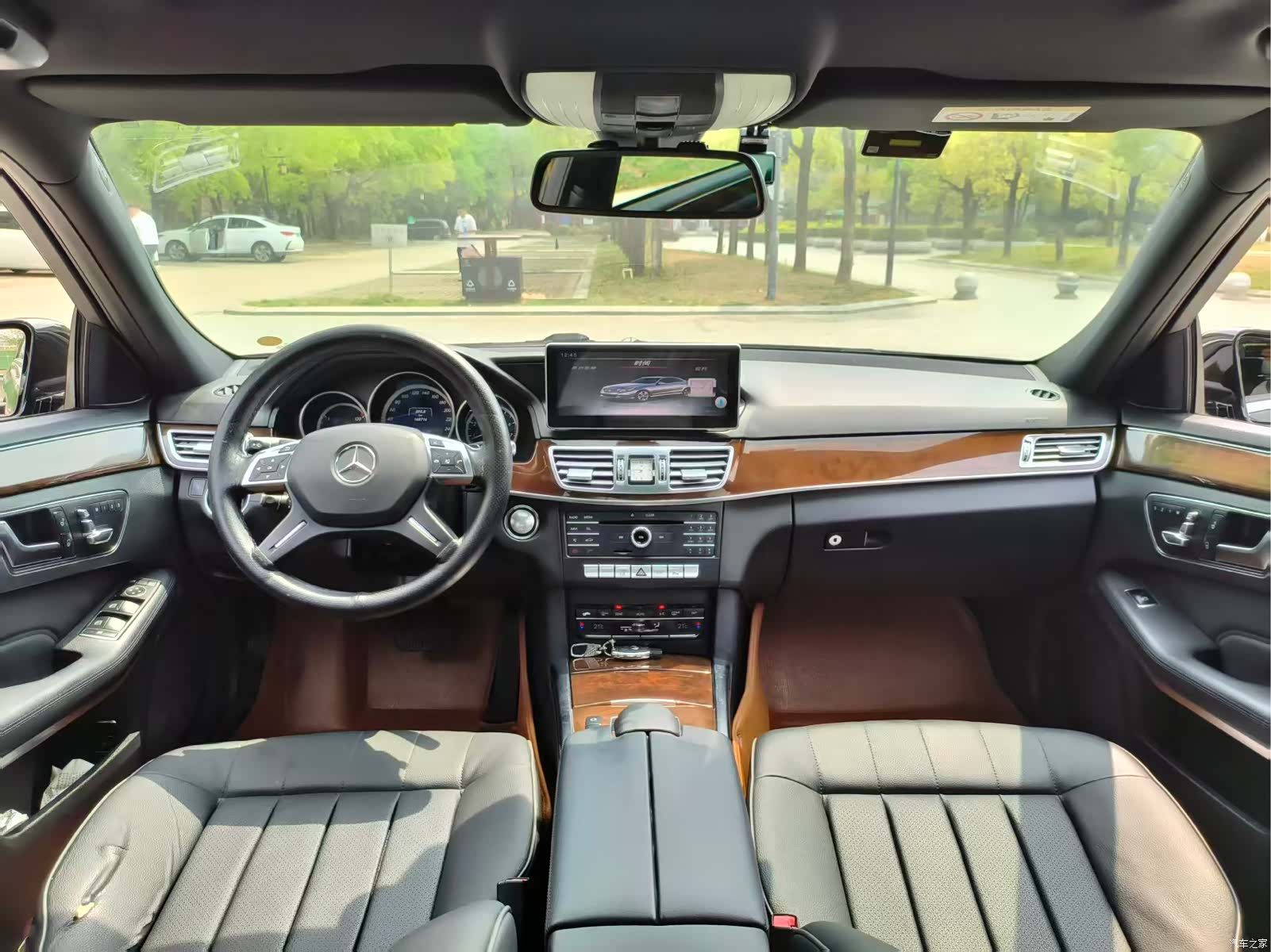 Mercedes-Benz E-Class, 2015 8