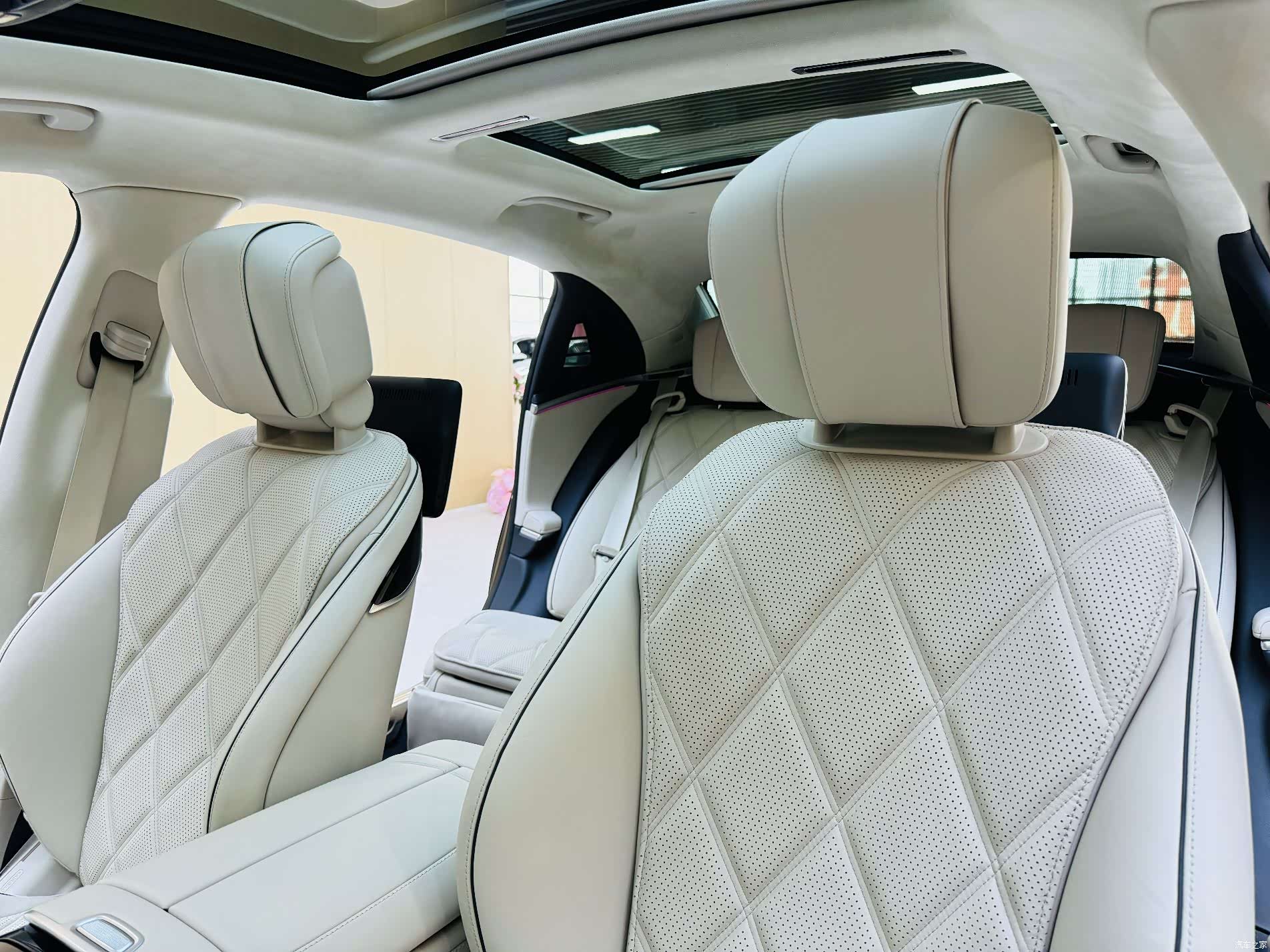 Maybach S-Class, 2024 все фото