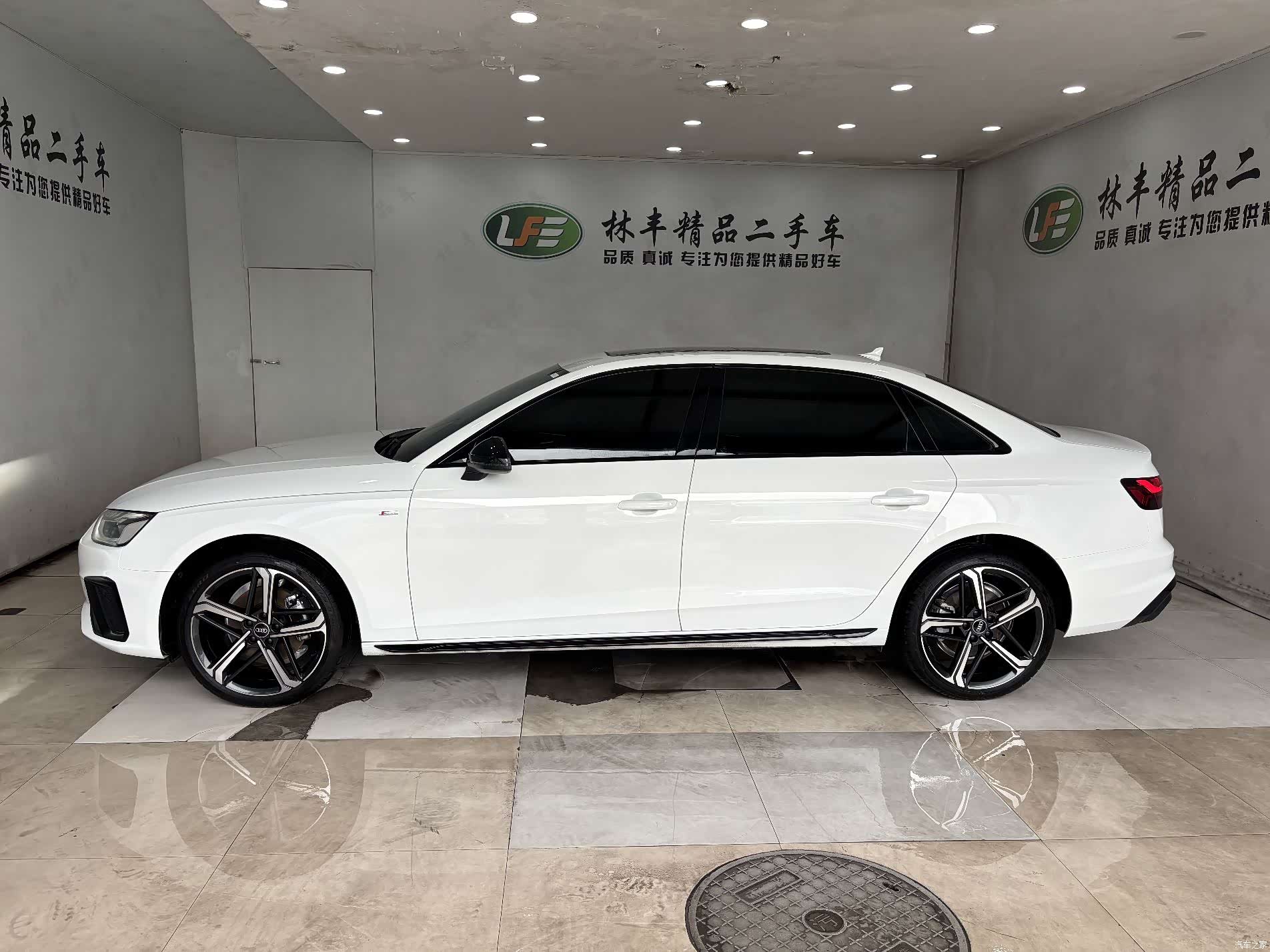 Audi A4L, 2025 все фото