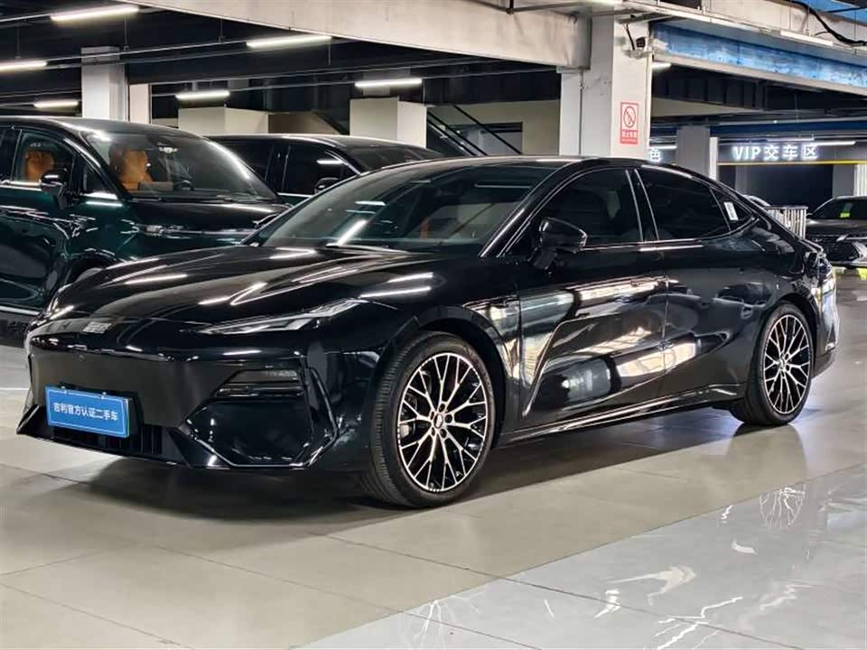 Geely Galaxy Galaxy E8