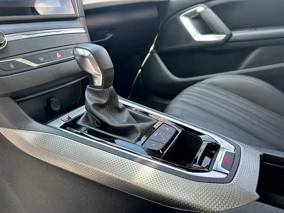 Peugeot 408 Peugeot 408