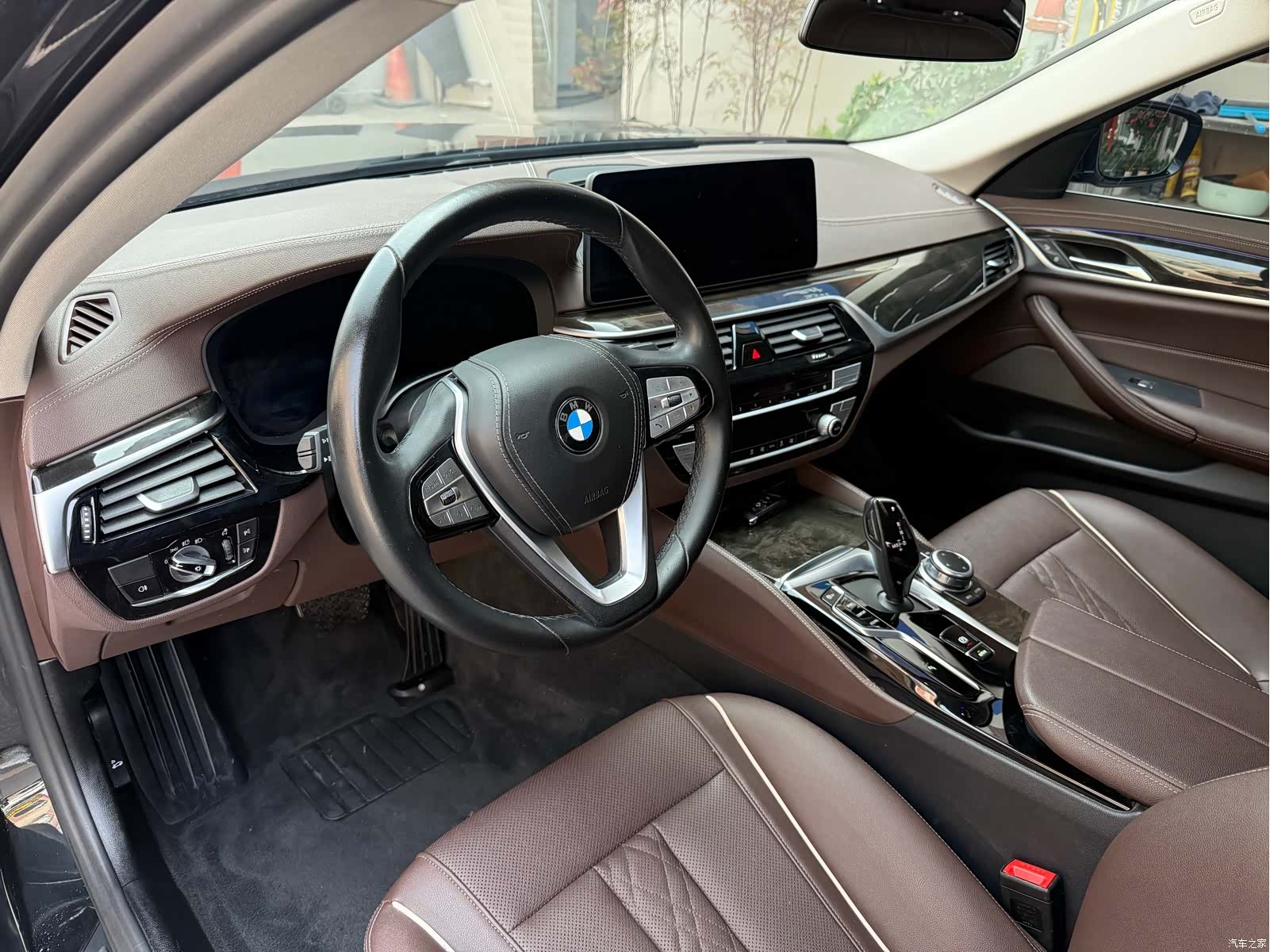 BMW 5 Series, 2022 4