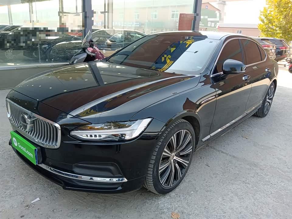 Volvo S90