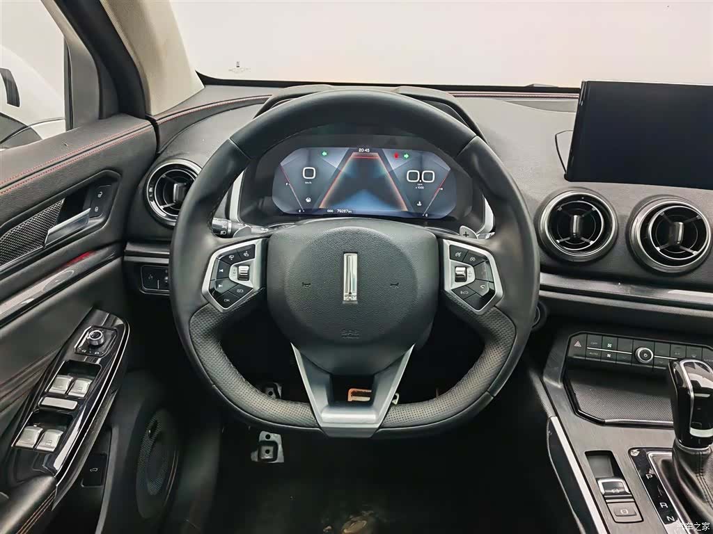 WEY VV5, 2018 11