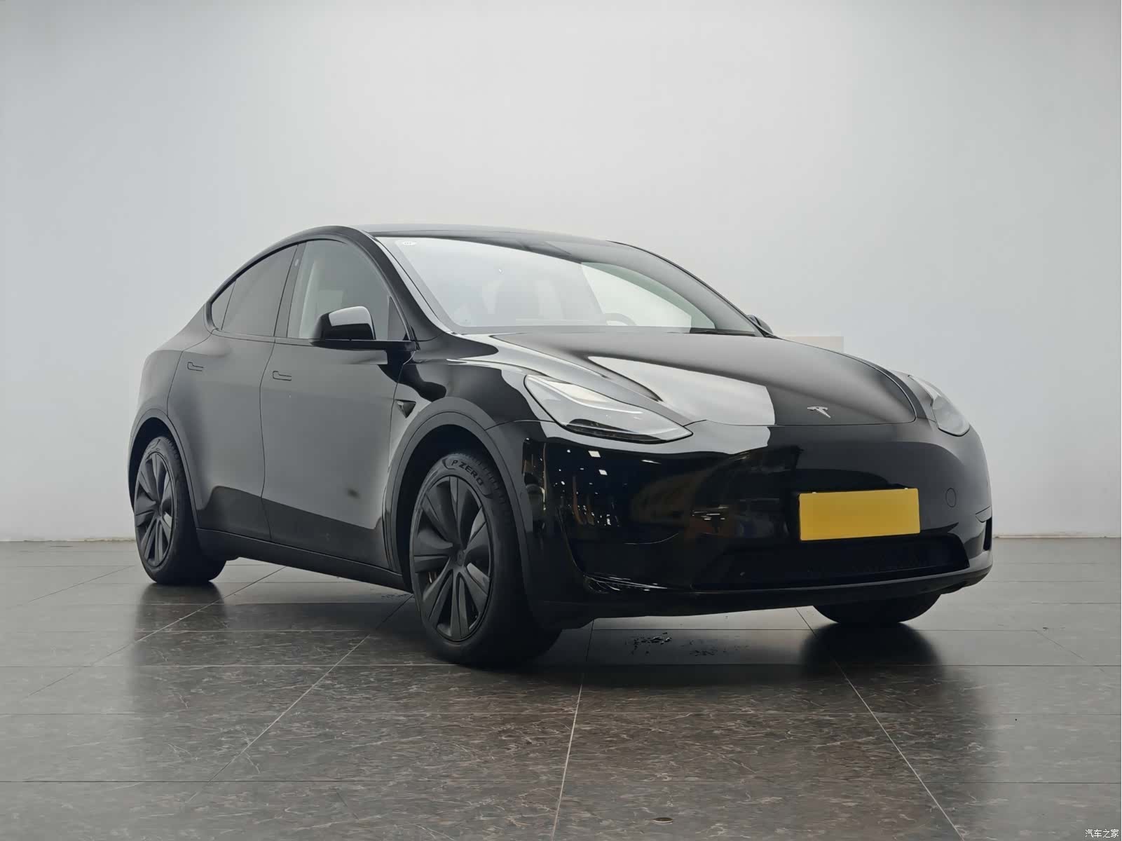Tesla Model Y, 2023 2