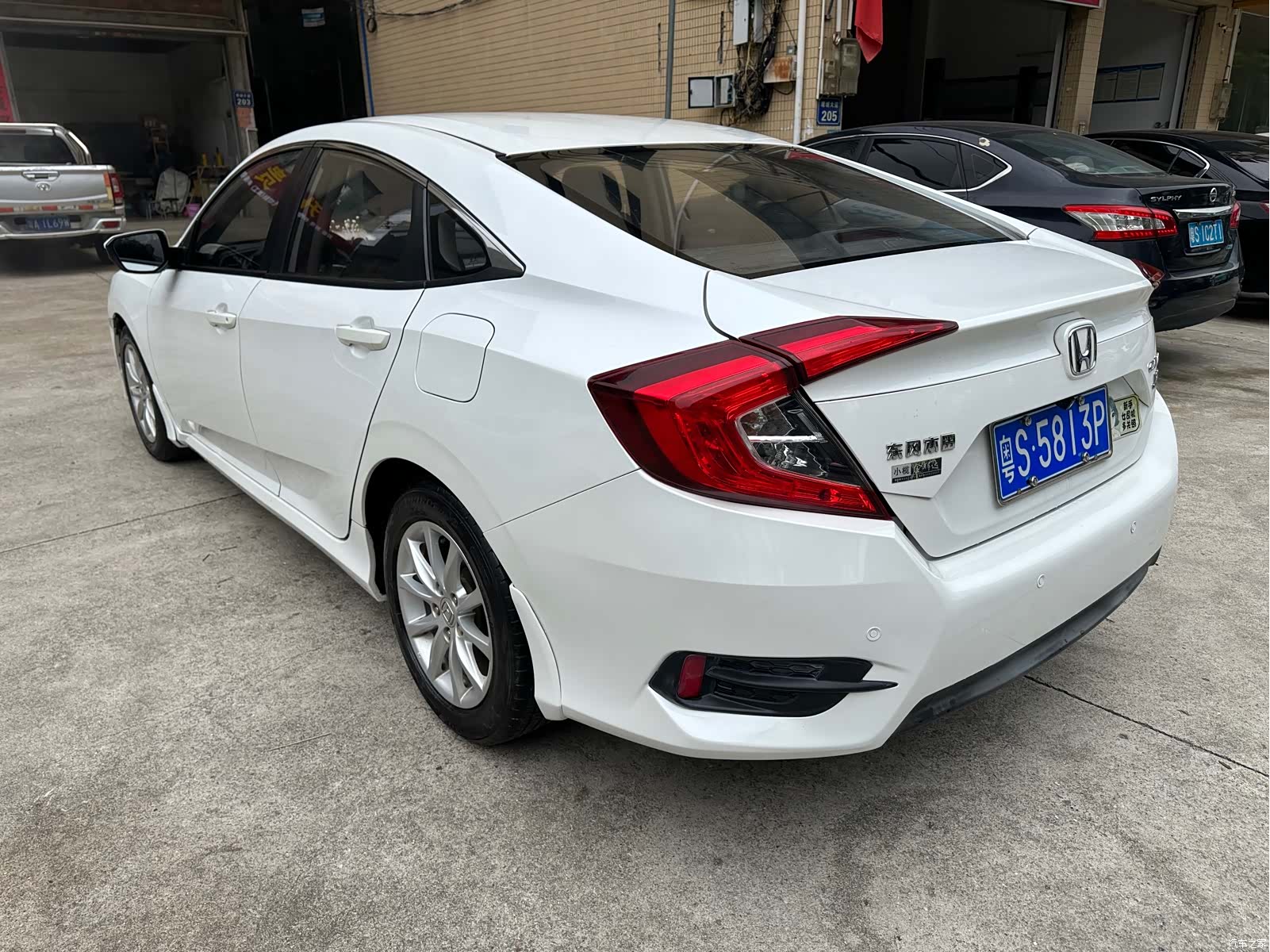 Honda Civic, 2018 все фото