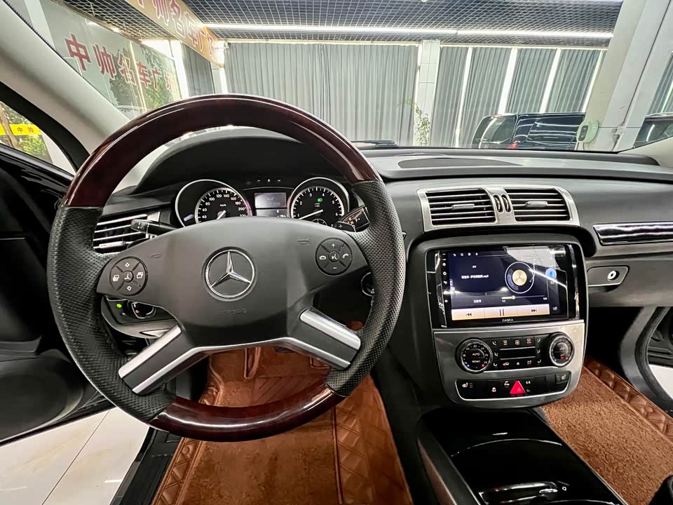 Mercedes-Benz R-class