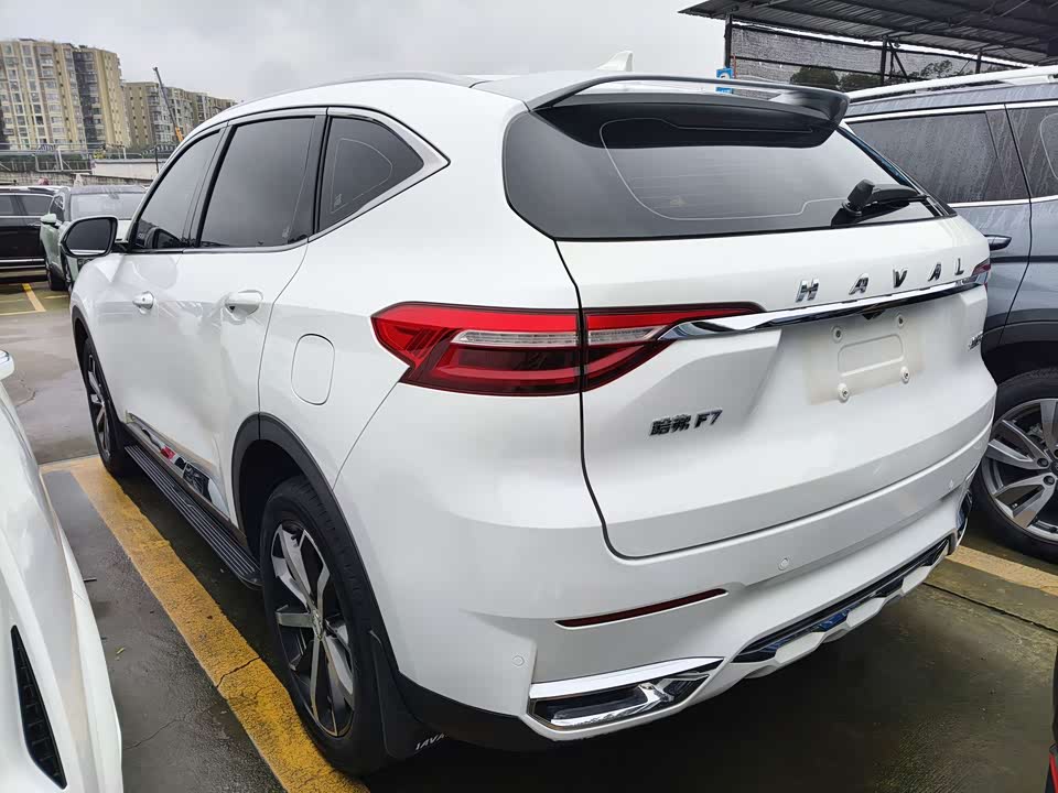 Haval F7