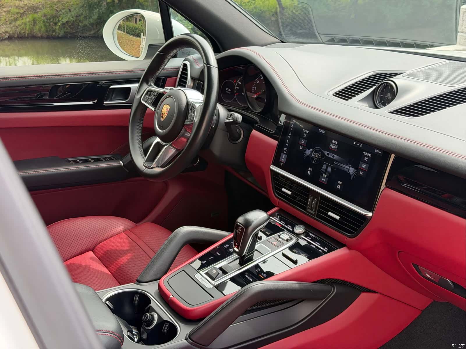Porsche Cayenne, 2019 8