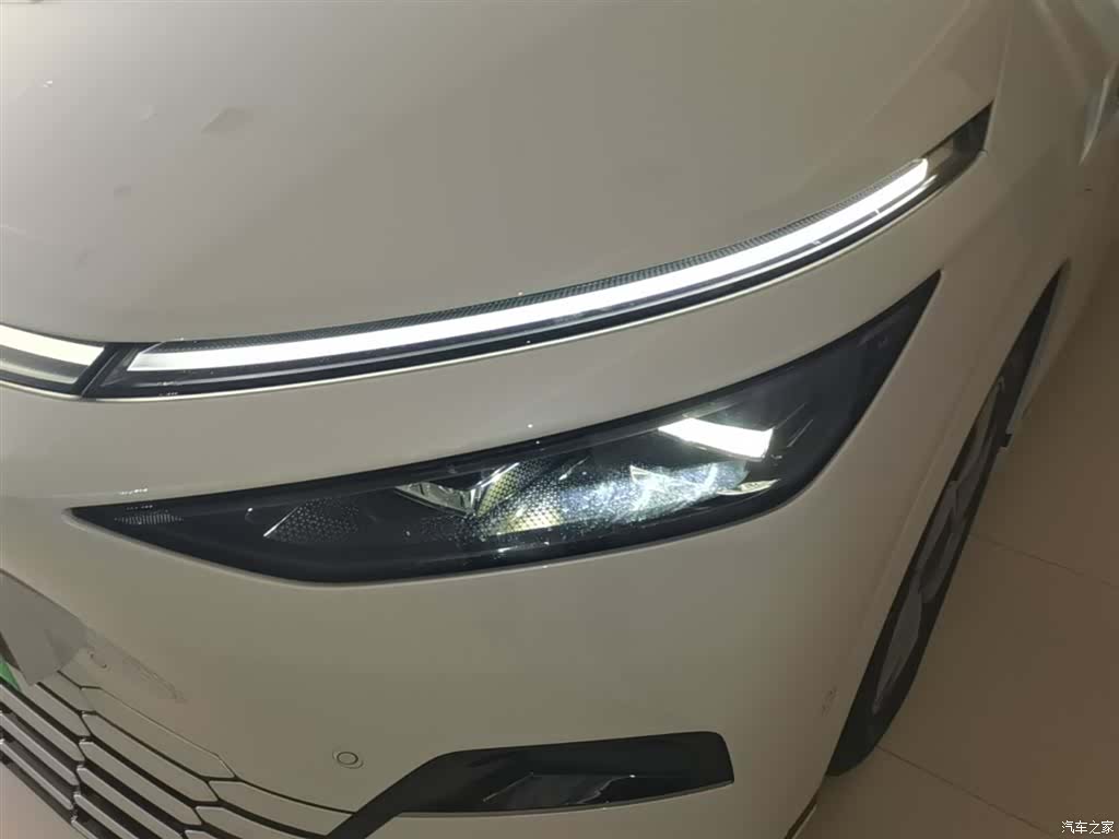 Xpeng X9, 2024 24