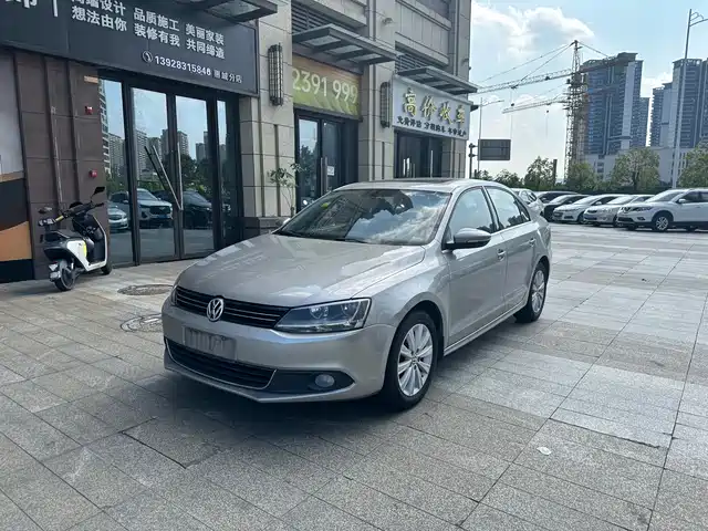 Volkswagen Sagitar 2013 — купить из Китая под заказ