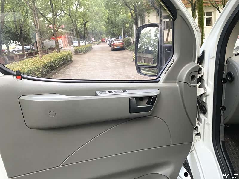 Maxus V80, 2016 9