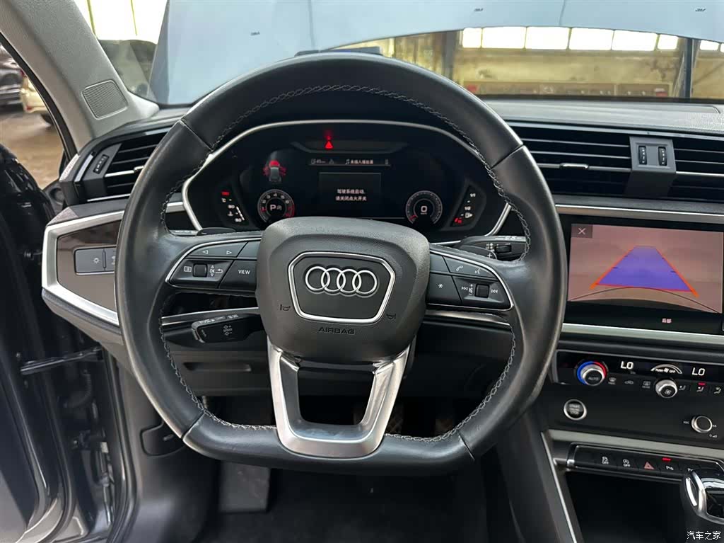 Audi Q3, 2022 15