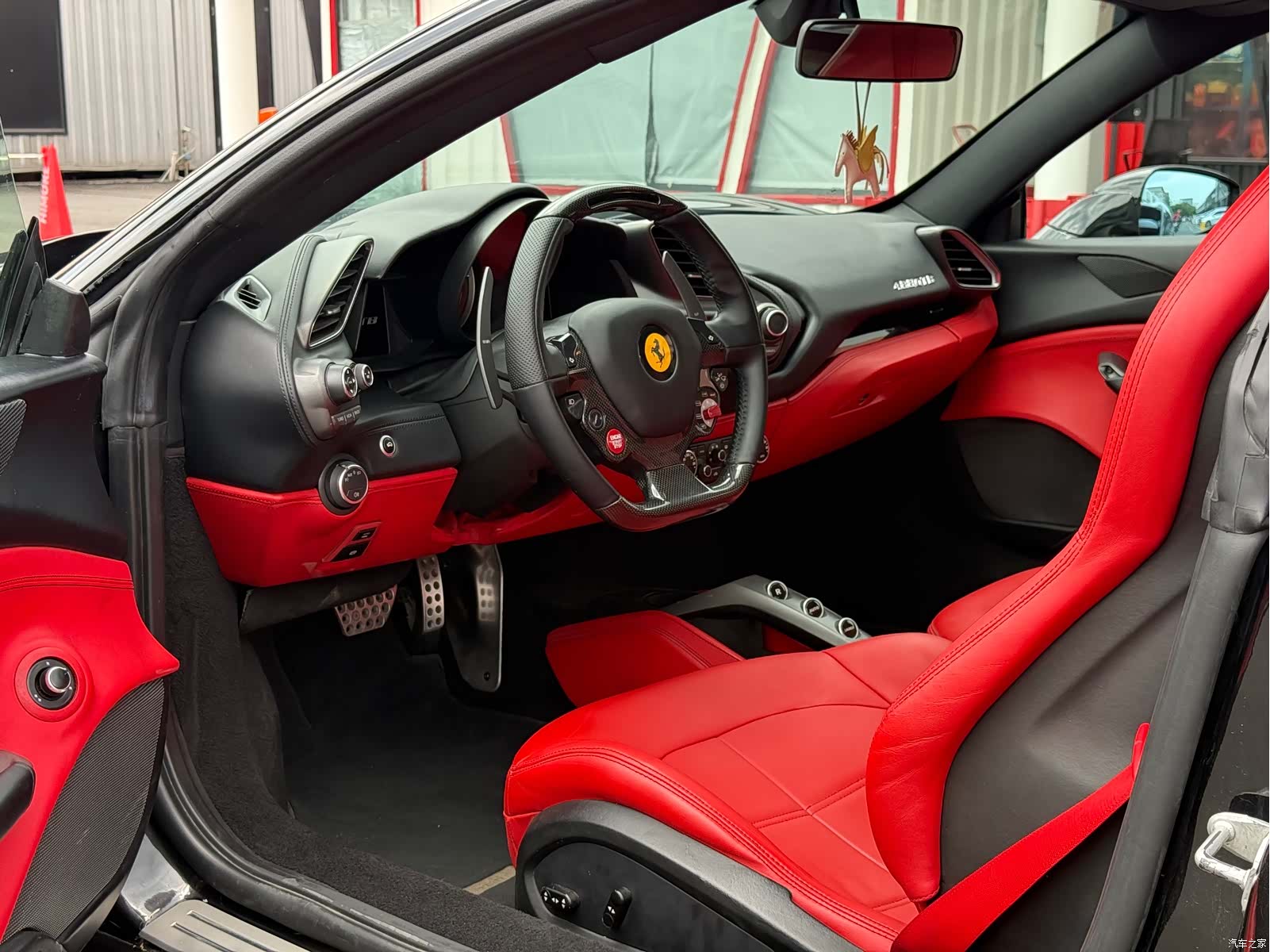 Ferrari 488, 2018 11