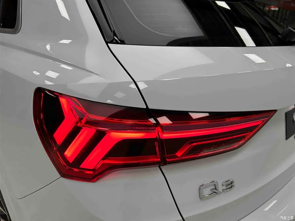 Audi Q3, 2023 19