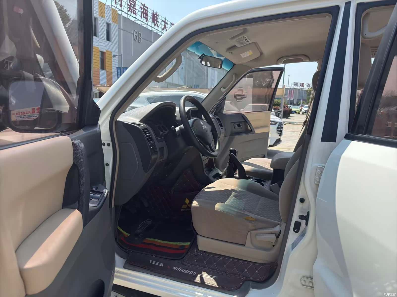 Mitsubishi Pajero, 2013 7