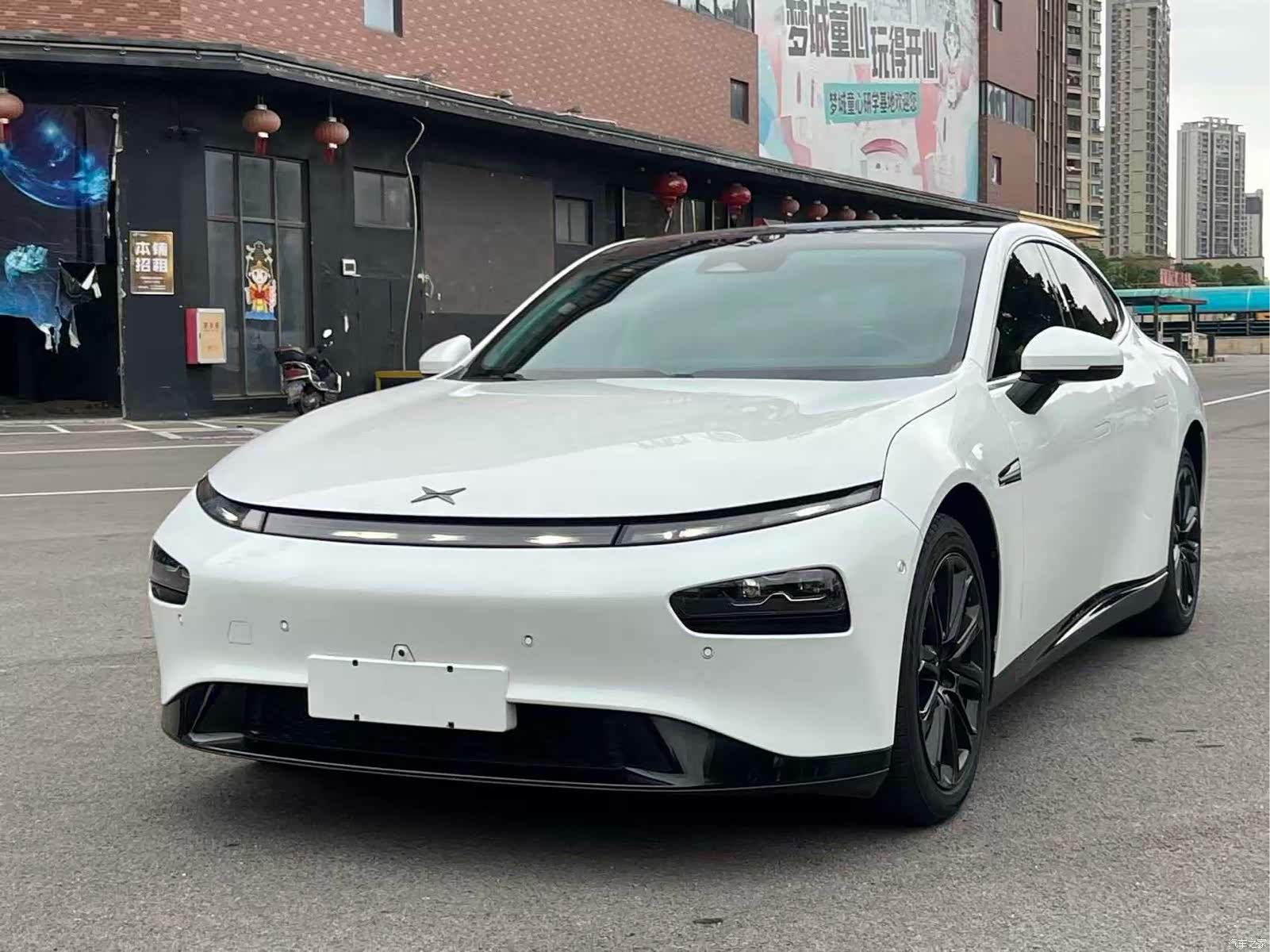 Xpeng P7, 2021 1