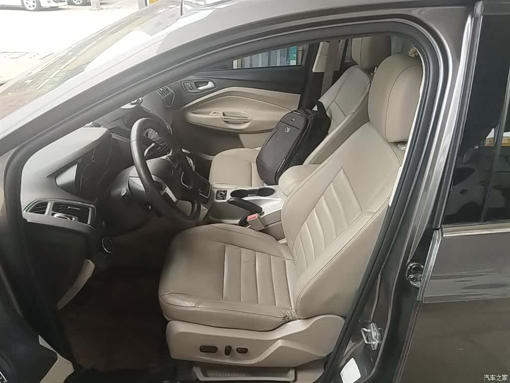 Ford Kuga, 2014 14