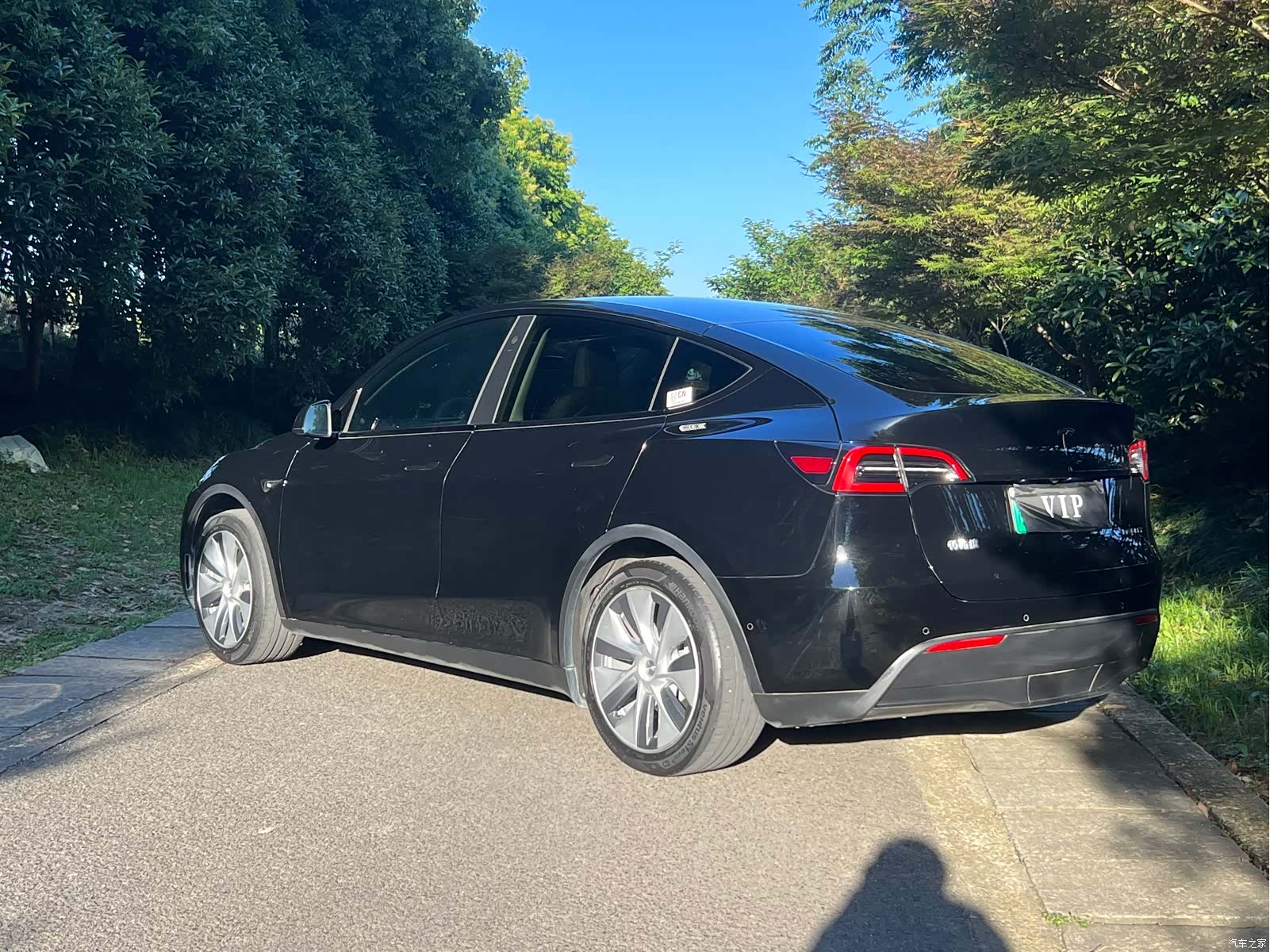 Tesla Model Y, 2022 7