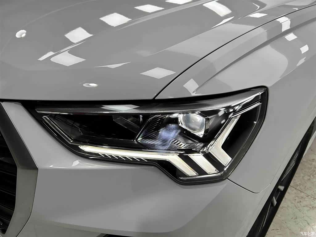 Audi Q3, 2023 18