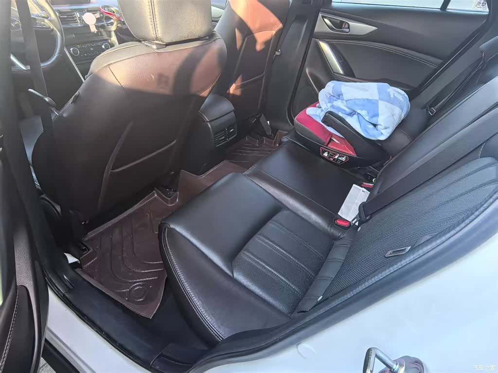 Mazda CX-4, 2019 8